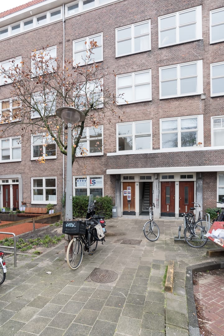 Photo 26 of Nickeriestraat 46-1