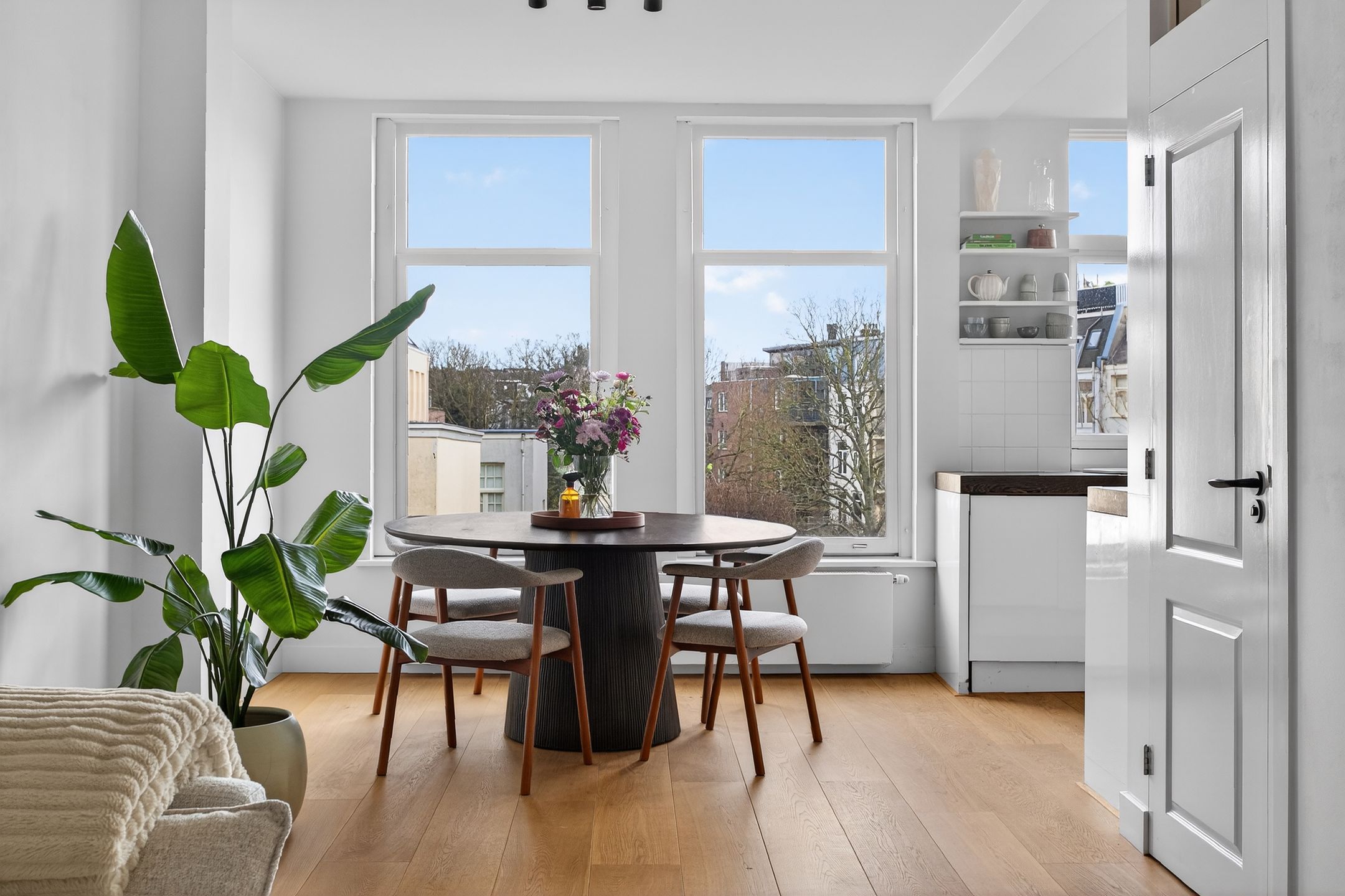 Foto 3 van Eerste Nassaustraat 18-3