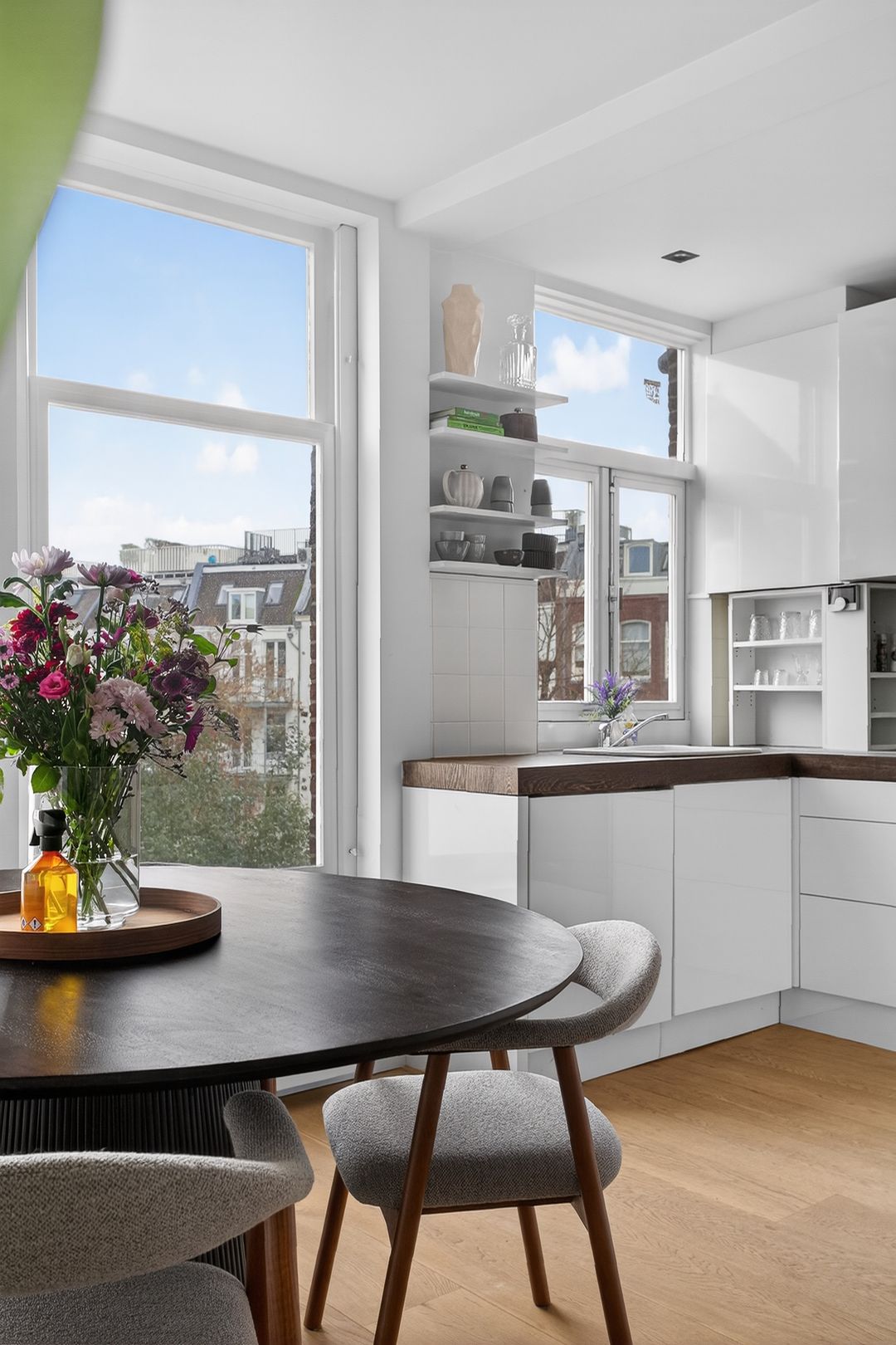 Foto 8 van Eerste Nassaustraat 18-3