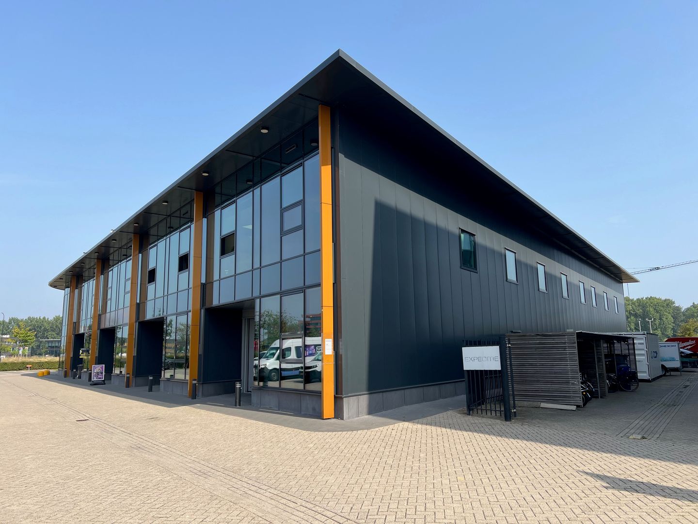 View photo 1 of Laan van Europa 360