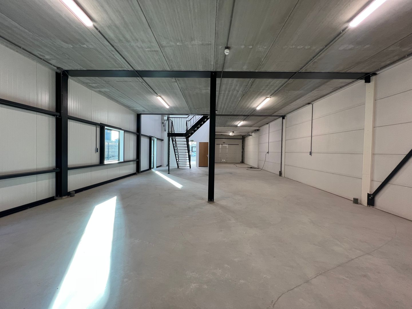 View photo 5 of Laan van Europa 360