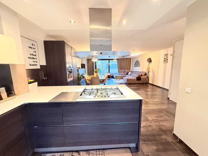 Foto 35 van Loethoelilaan 74