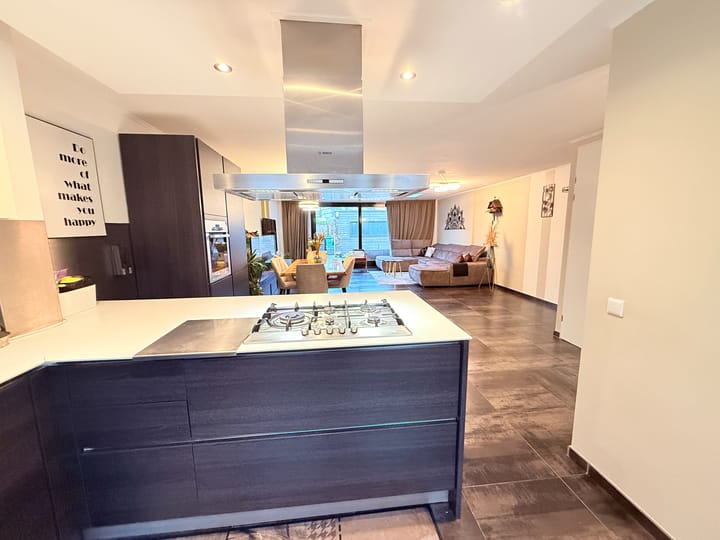 Foto 36 van Loethoelilaan 74