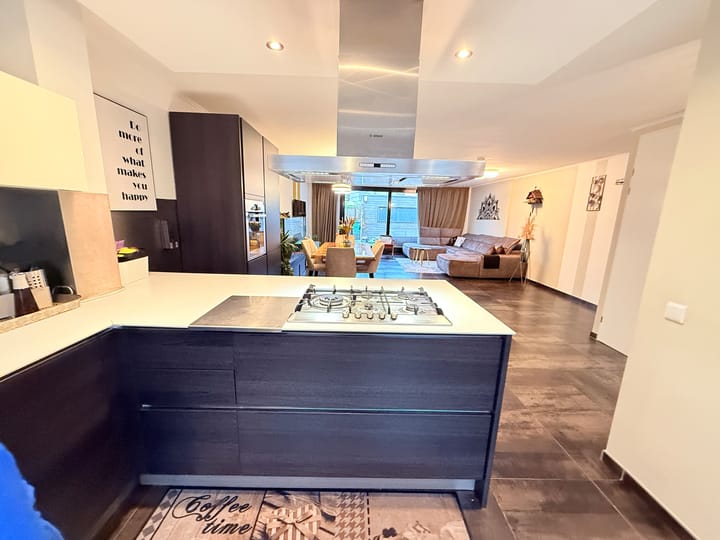 Foto 37 van Loethoelilaan 74