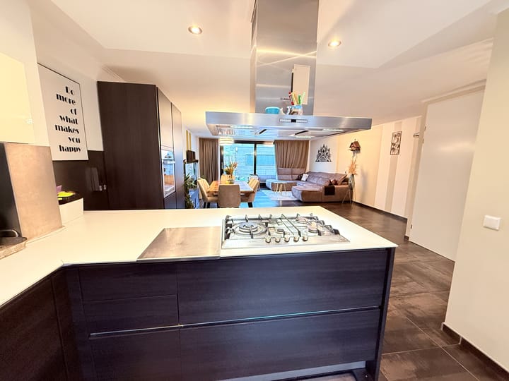 Foto 38 van Loethoelilaan 74