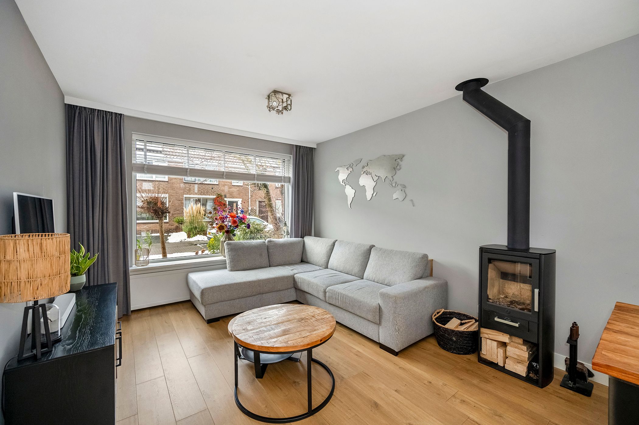 Photo 6 of Cort van der Lindenstraat 44