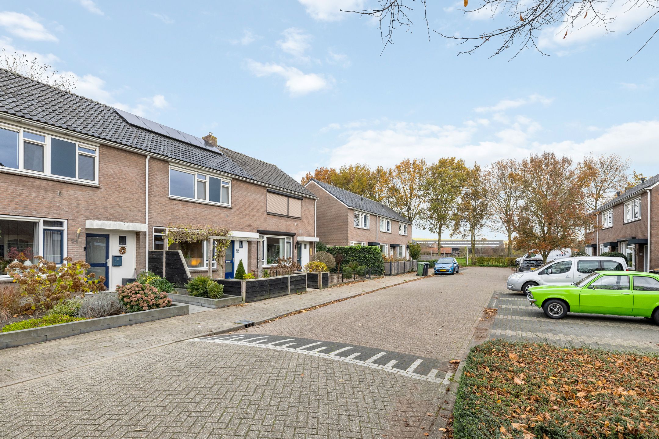 Photo 6 of Van Oldenbarneveltstraat 52