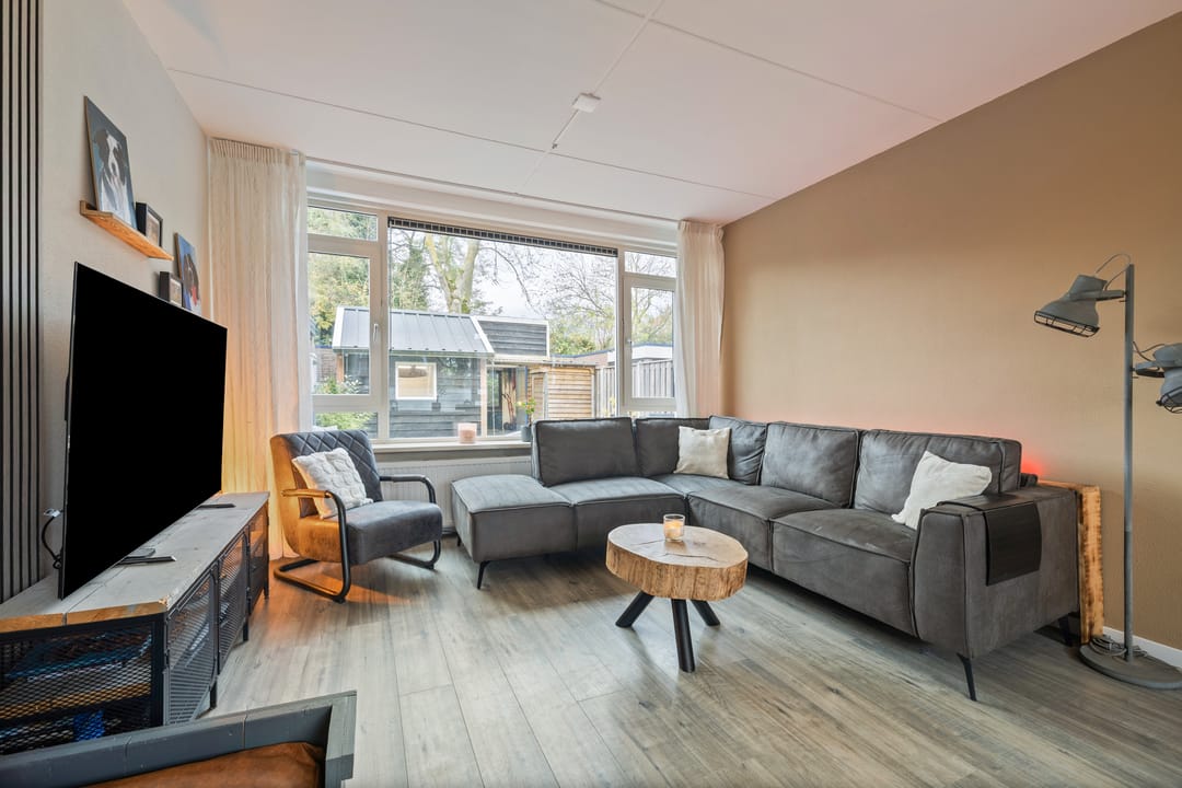 Photo 7 of Van Oldenbarneveltstraat 52