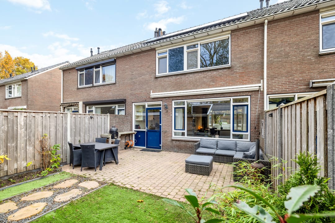 Photo 23 of Van Oldenbarneveltstraat 52