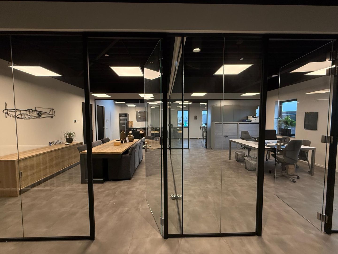 View photo 3 of Smitspol 16-a