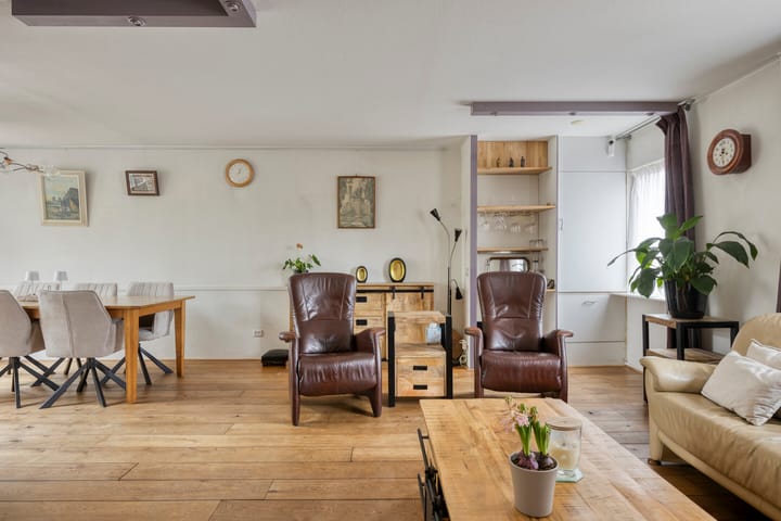 Foto 6 van Den Bult 12