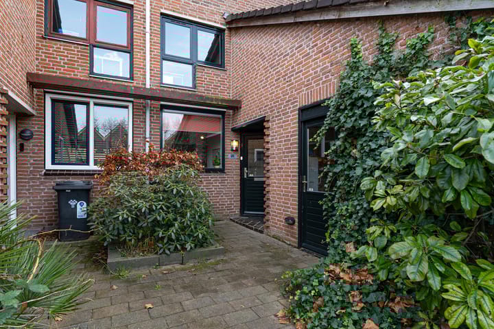 Foto 7 van Staringhove 12