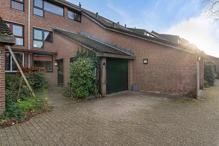 Foto 6 van Staringhove 12