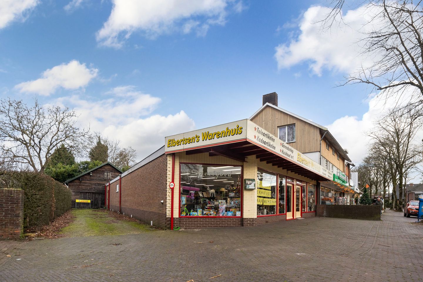 Bekijk foto 2 van Dorpsstraat 5