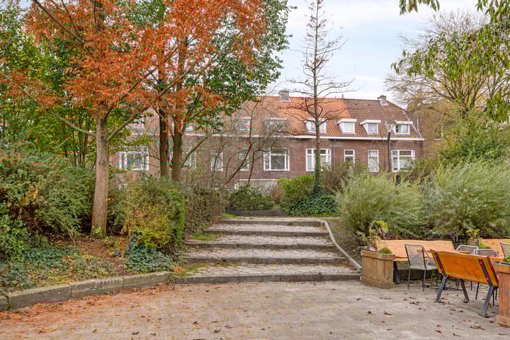 Photo 28 of Lodewijk Napoleonplein 30