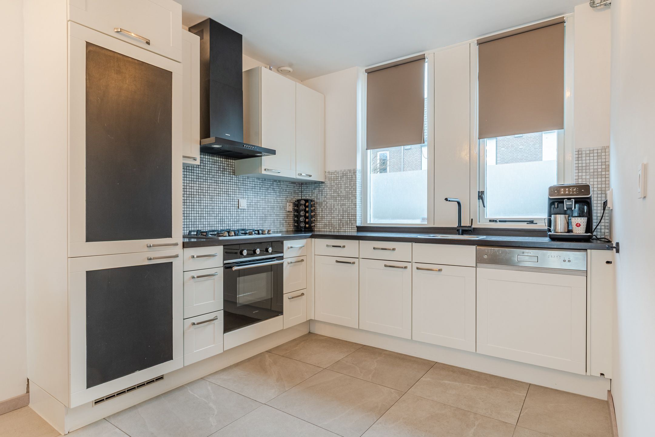 Photo 3 of Bongelakker 23