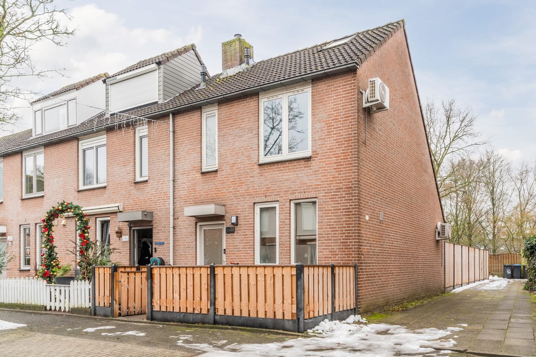 Photo 1 of Bongelakker 23