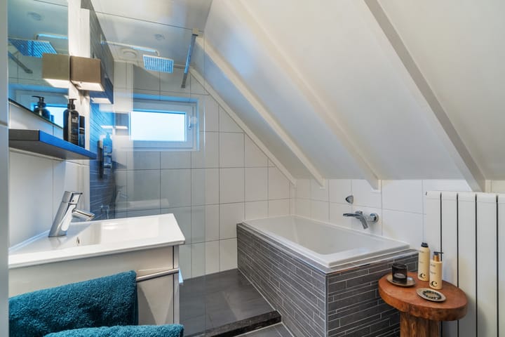 Foto 24 van Tjariet 44