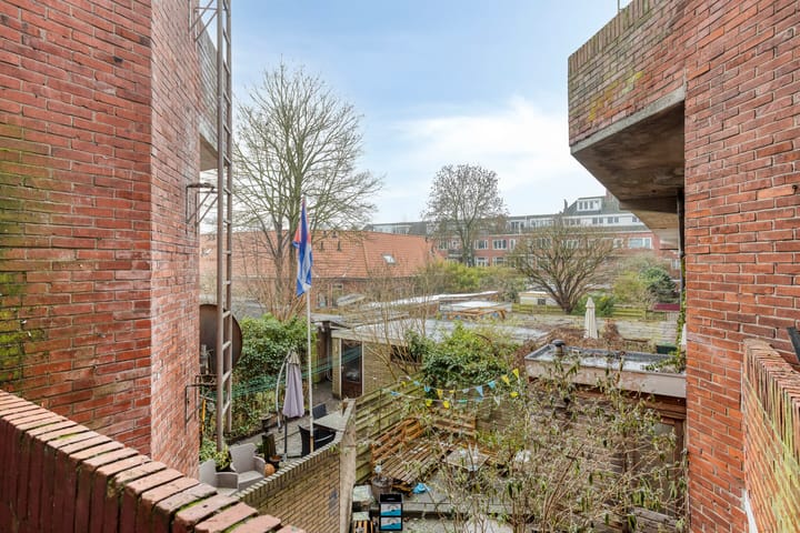 Foto 15 van Molukkenstraat 90