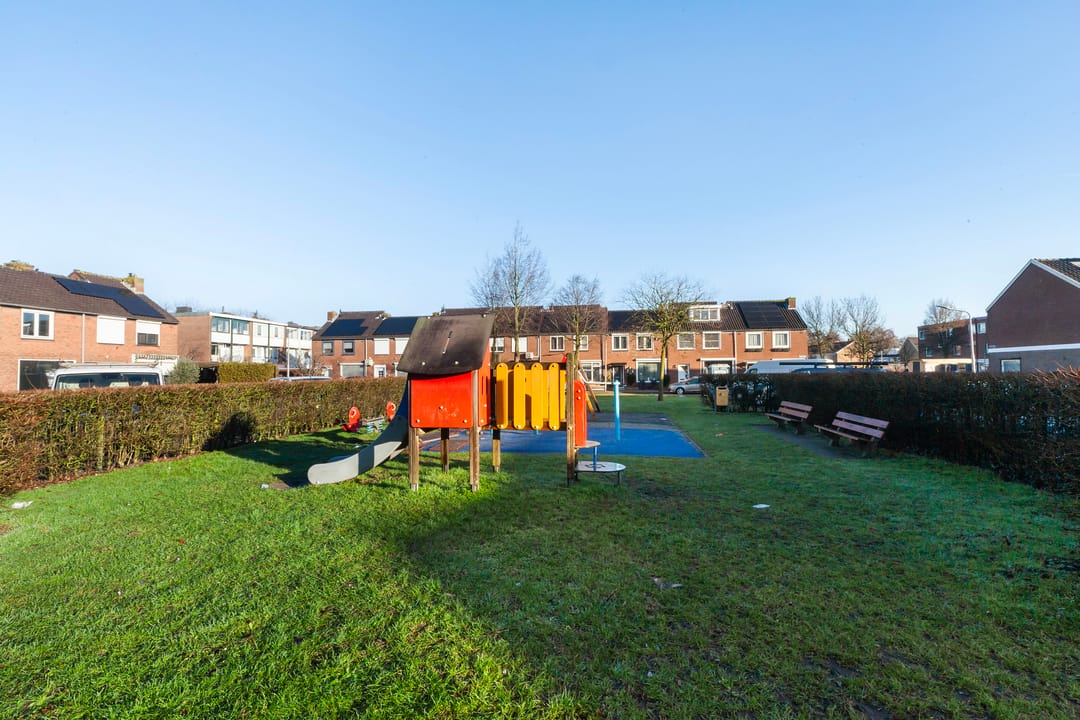 Photo 32 of Treubstraat 3