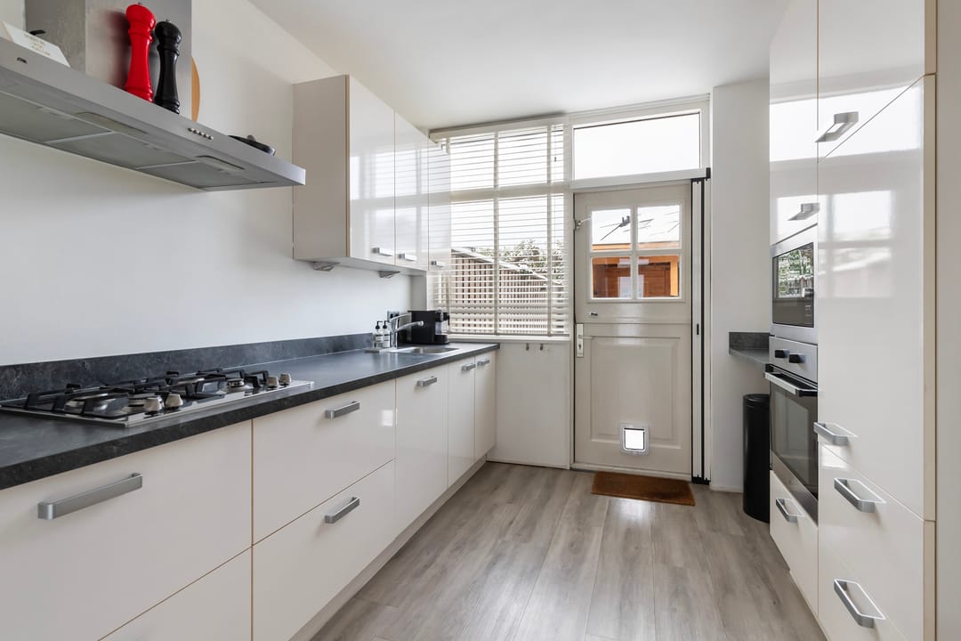 Photo 11 of Beethovenstraat 89