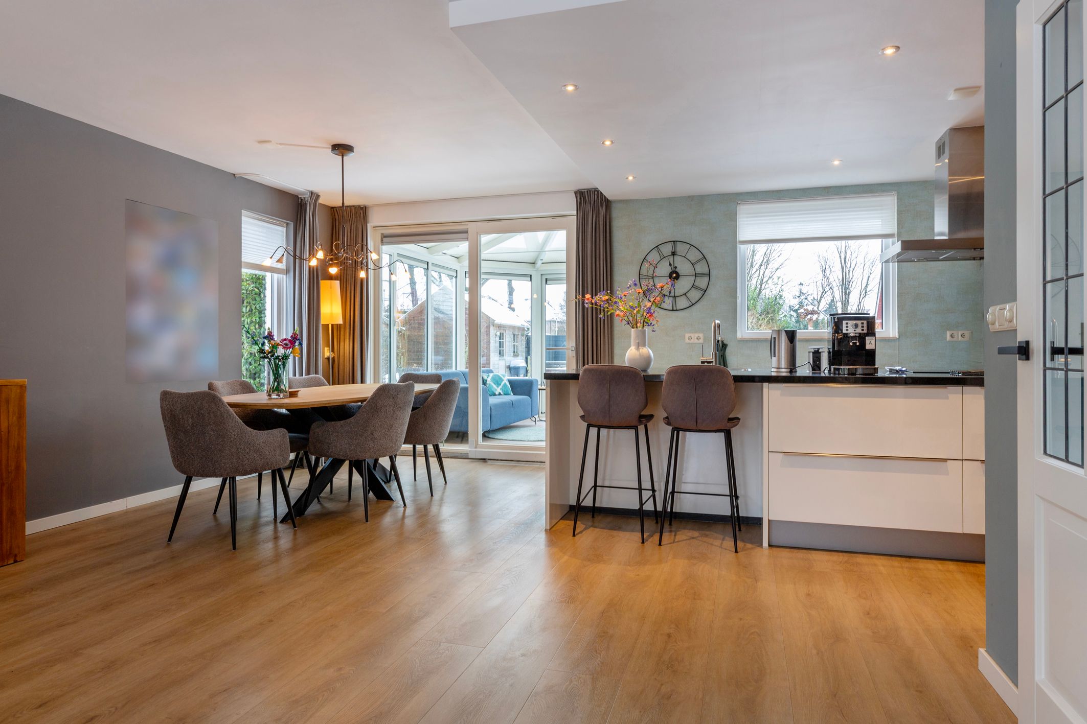 Photo 12 of De beugel 53