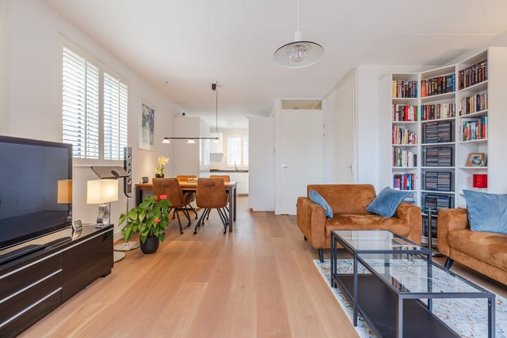 Photo 5 of Parallelweg 332