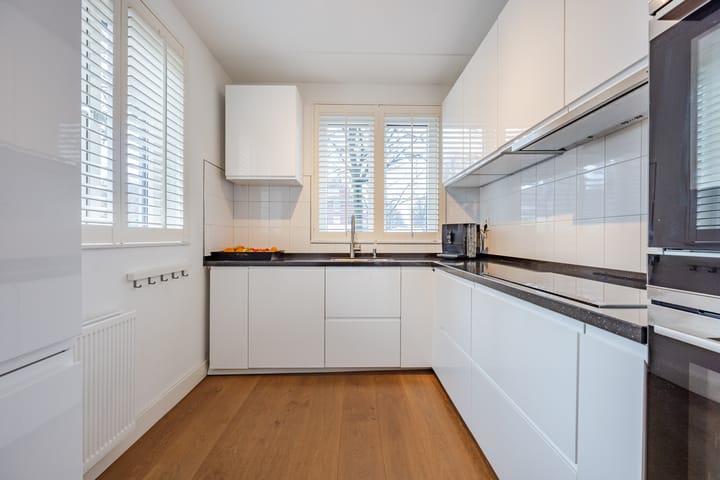 Photo 9 of Parallelweg 332