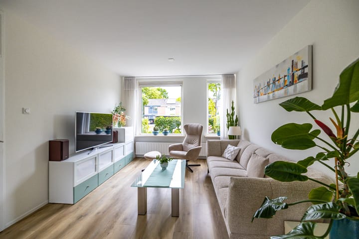 Foto 12 van Golfslag 83