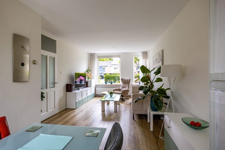 Foto 16 van Golfslag 83