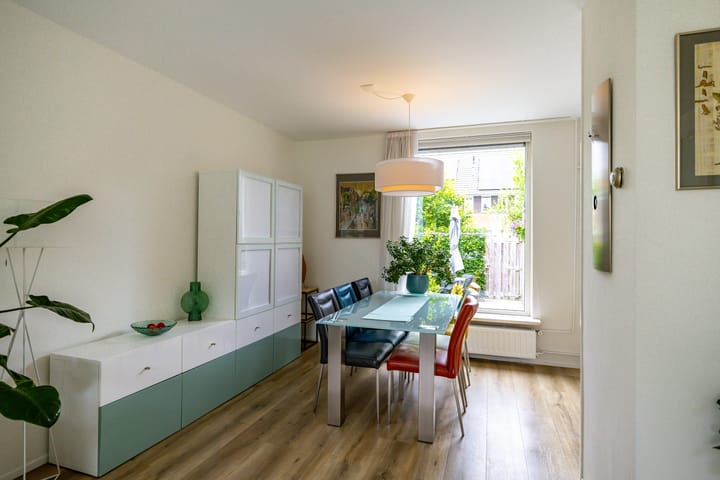 Foto 17 van Golfslag 83