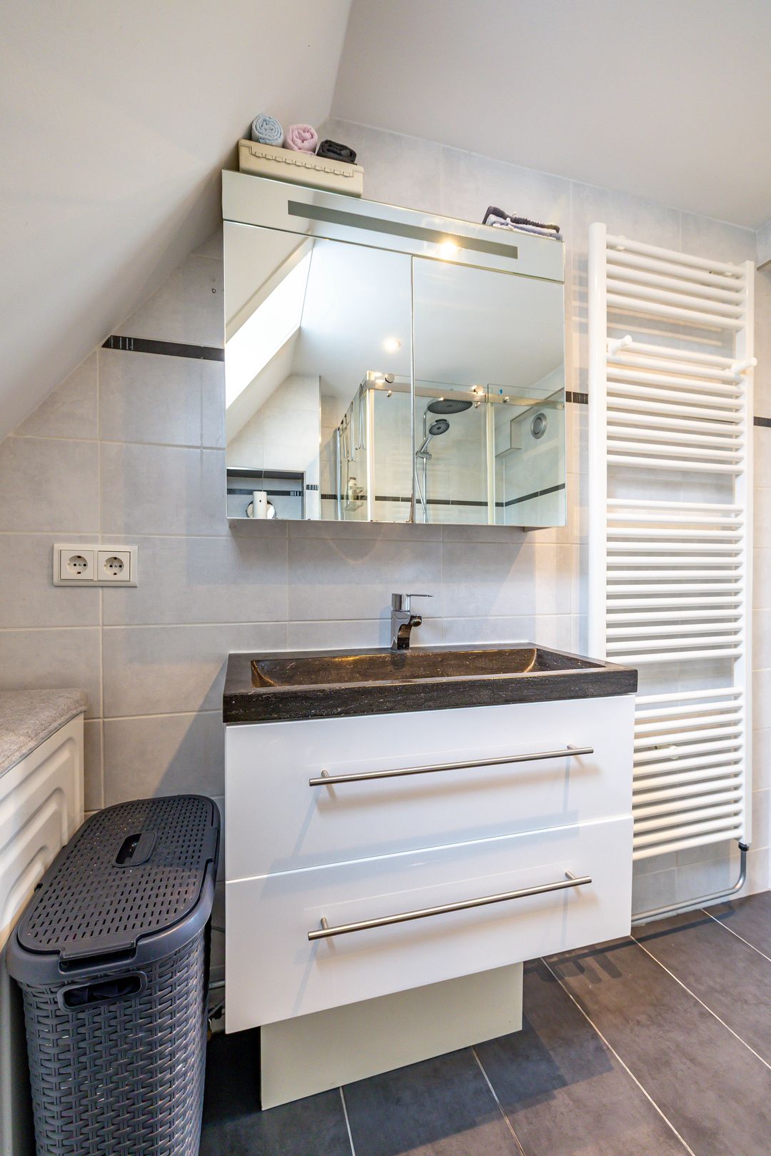 Photo 37 of Golfslag 83