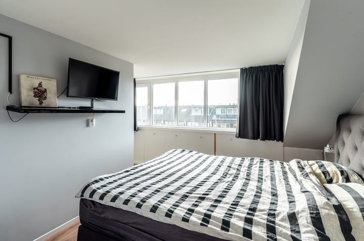 Foto 25 van Julistraat 75