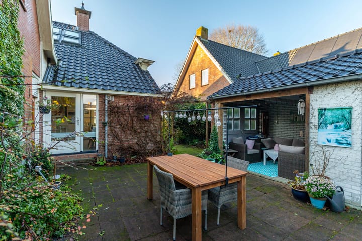 Foto 42 van Hoofdweg 8