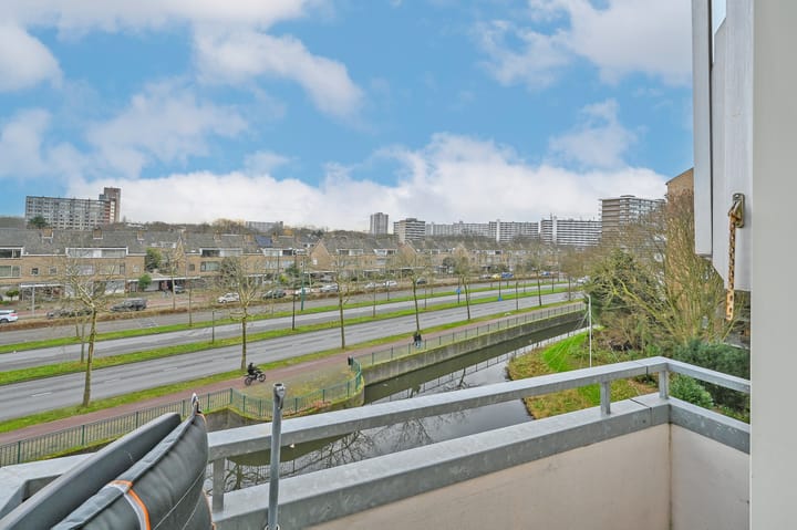 Photo 13 of Louis Bouwmeesterstraat 143