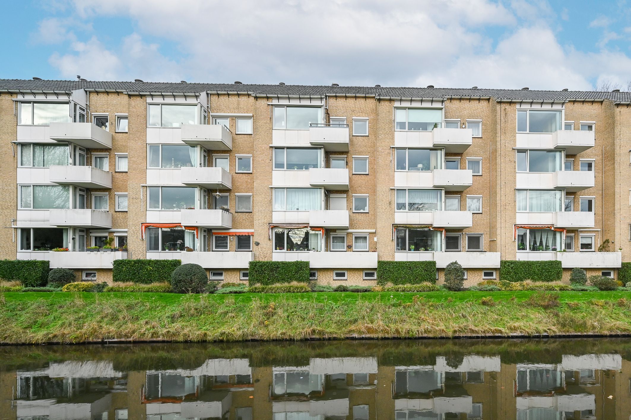 Photo 33 of Louis Bouwmeesterstraat 143