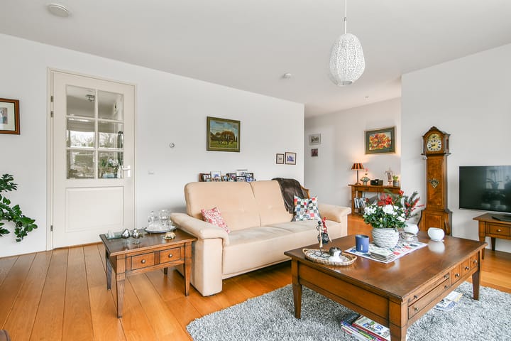 Foto 9 van Hoofdweg 725-A