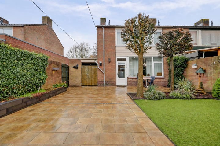 Foto 21 van Paterstraat 56