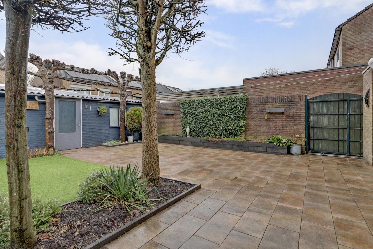 Foto 24 van Paterstraat 56