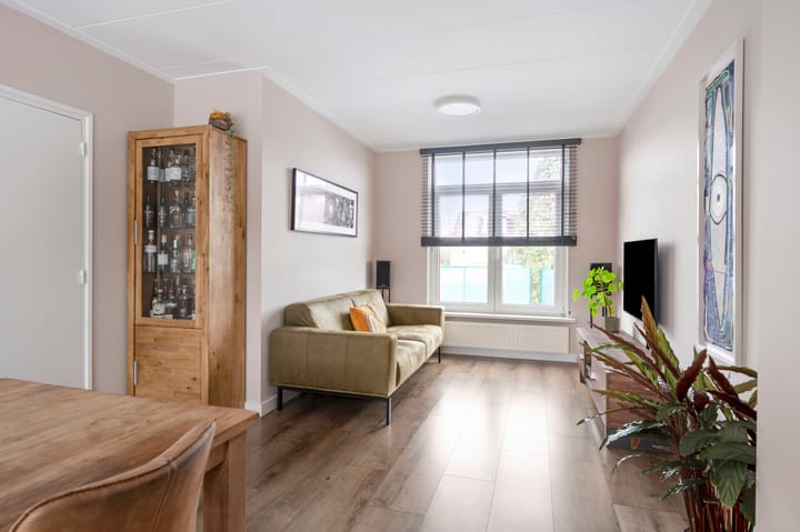 Foto 15 van Charles Vosstraat 18