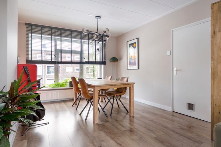 Foto 16 van Charles Vosstraat 18