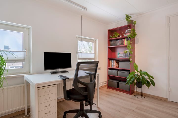 Foto 25 van Charles Vosstraat 18