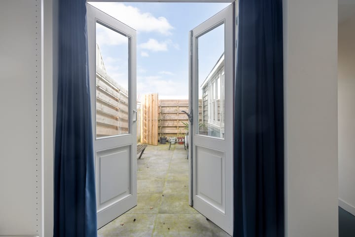 Foto 42 van Durgerdammerdijk 127