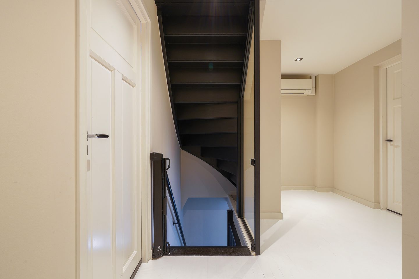 Foto 20 van Burgemeester Verwielstraat 49