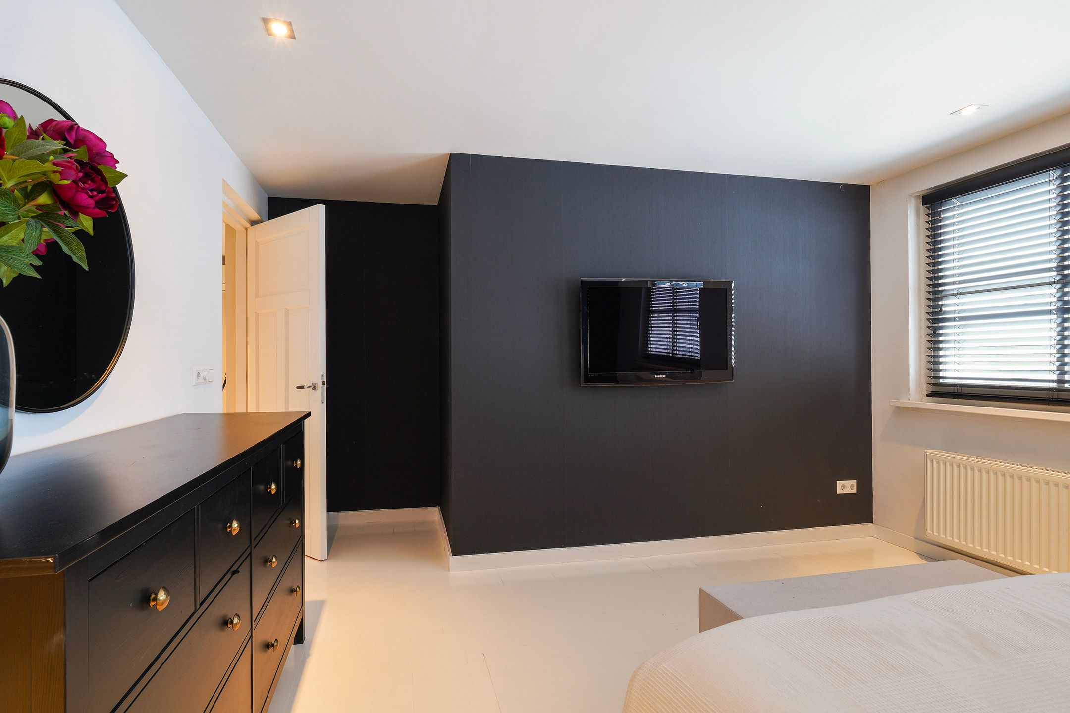 Foto 24 van Burgemeester Verwielstraat 49