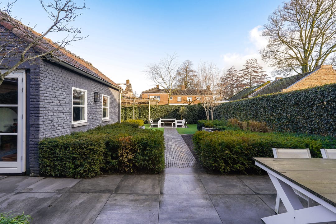 Foto 46 van Burgemeester Verwielstraat 49