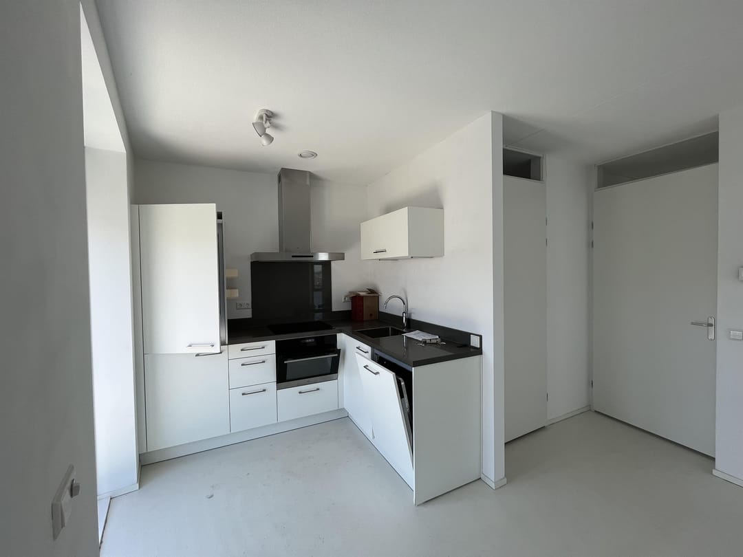 Foto 2 van Vluchtladderstraat 73