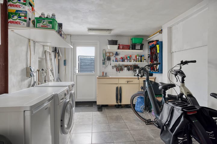 Foto 17 van Leliestraat 119