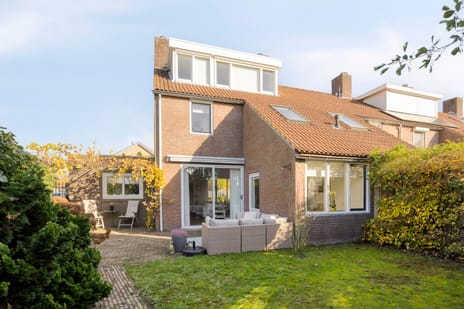 Mark 1 secondary image