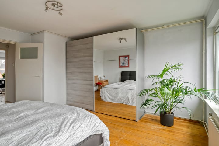 Foto 26 van Marinus Poststraat 107